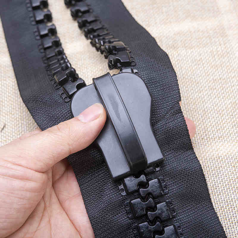 Sewing In Textile Industry - 30 # Ritsleting Resin Gulungan Besar